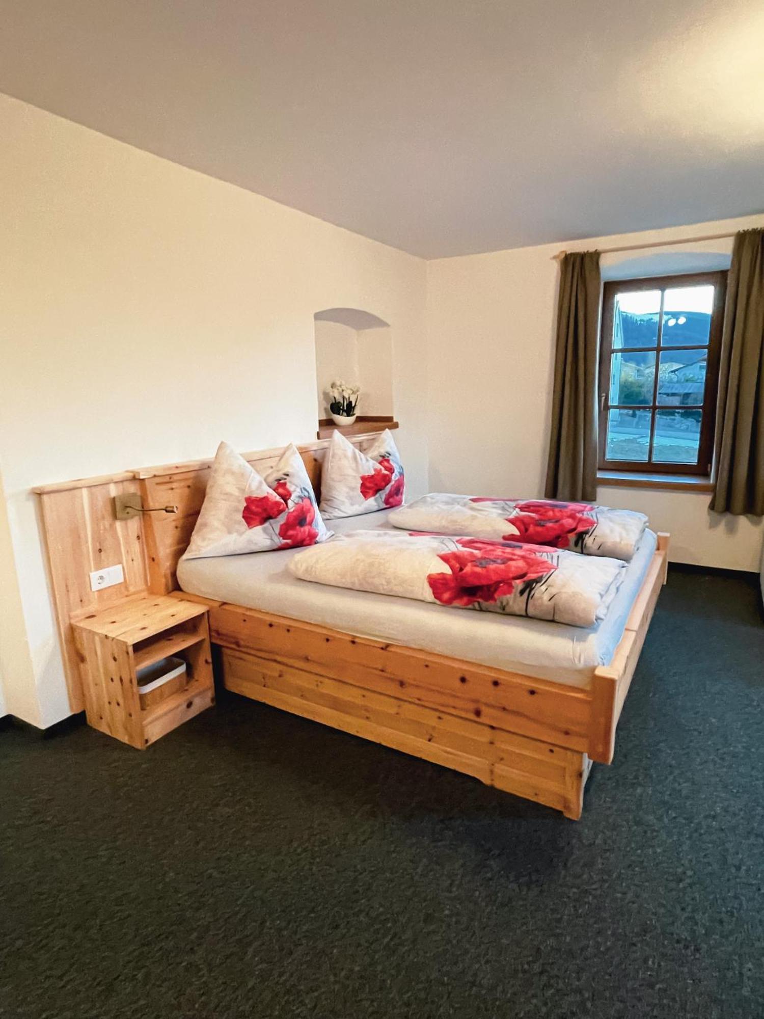 Franziskibad Hotel *